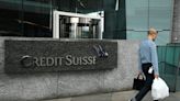 Los fondos de cobertura buscan oportunidades en los bonos AT1 de Credit Suisse a bajo precio