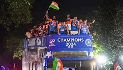 Team India's Victory Parade in Mumbai, in Photos: Marine Drive to Wankhede Stadium - News18