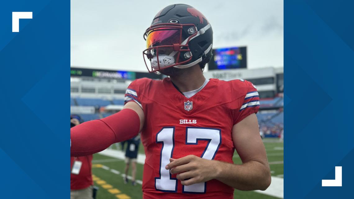 Josh Allen fades to black with unique Bills helmet at Blue and Red practice