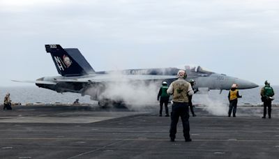 EEUU, Japón y Corea del Sur realizan maniobras en mar disputado y Biden recibe a líderes regionales