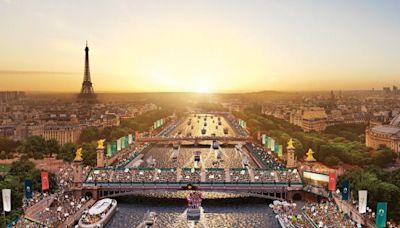 LVMH集團設計獎牌、巴黎鐵塔下比排球⋯ 馬克宏抓住百年機遇 打造史上最潮奧運- 今周刊