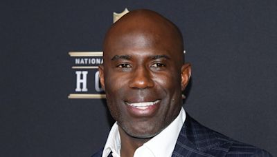 Former NFL star Terrell Davis alleges wrongful handcuffing; racial motive a 'component' in lawyer's investigation