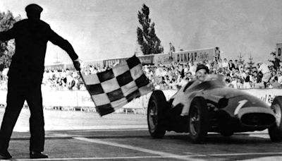 La cinematográfica hazaña de Fangio en el circuito más peligroso del mundo: así ganó su mejor carrera para lograr su quinto título en la Fórmula 1