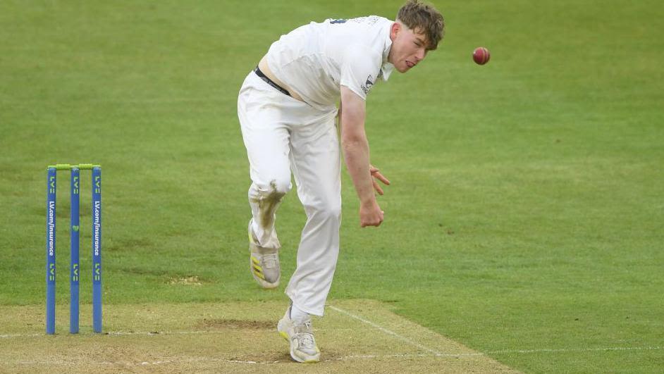 Yorkshire on top against Gloucestershire at Scarborough