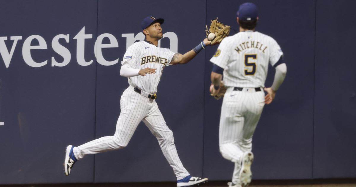 Marlins Brewers Baseball