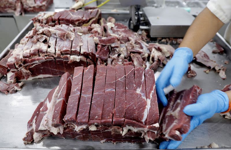 China and Brazil to try out beef traceability plan