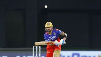 Virat Kohli Becomes First Batter to Score 8000 Runs in IPL History - News18