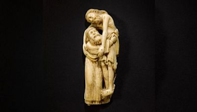London’s V&A beats the Met to 12th-century ivory carving after financial tug-of-war with