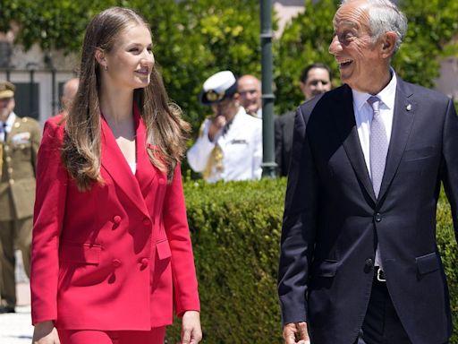 La Princesa Leonor condecorada con la Gran Cruz de la Orden de Cristo en su visita a Portugal