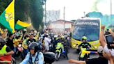 Hinchas del Bucaramanga volvieron a celebrar con locura: esta vez, despidiendo a su equipo