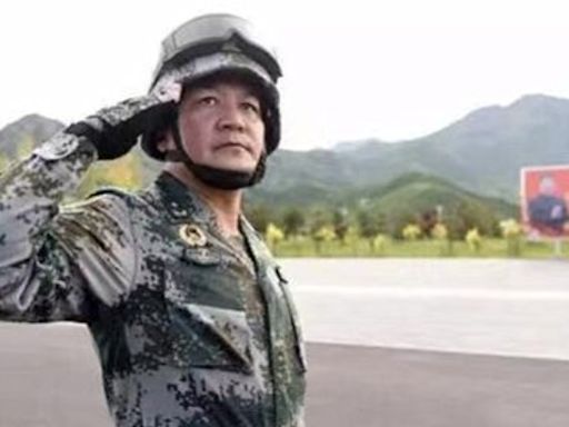 解放軍陸軍前副司令員鄧志平涉嚴重違紀違法 被罷免全國人大代表