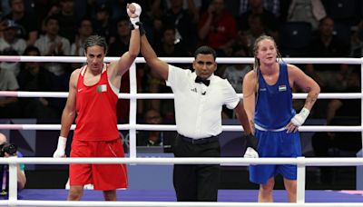 La boxeadora argelina Imane Khelif gana contra la húngara Anna Luca Hamori y se asegura una medalla olímpica