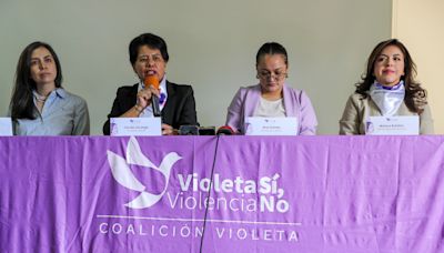 Una caravana recorre Ecuador por los 100 años del primer voto femenino en Latinoamérica