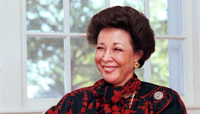 Alma Powell, 86, Esteemed Military Spouse of a Revered Statesman, Dies