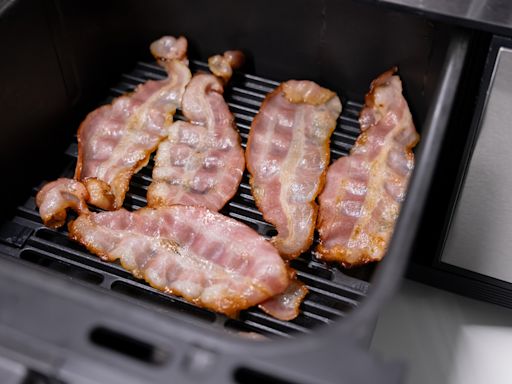 The Make-Or-Break Step You Can't Forget When Air Frying Bacon