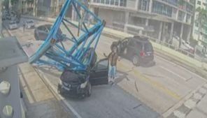 Video shows deadly crane collapse that crushed car in Florida