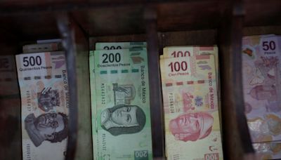 Mexico peso drops nearly 3%, Sheinbaum landslide raises reform worry
