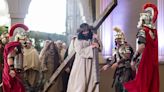 La obra 'Jesucristo vive', un puente de los latinos en EEUU con sus tradiciones religiosas