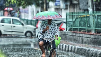 Moderate Rain in Mumbai, Heavy Rain in Thane, Raigad Likely on Monday: IMD - News18