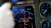 Could a cockpit warning system prevent close calls between planes at US airports?