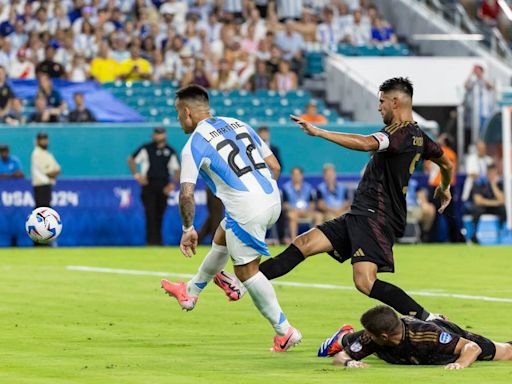 La selección Argentina no da opción a Perú y con los suplentes le pasa por encima y la saca de la Copa América