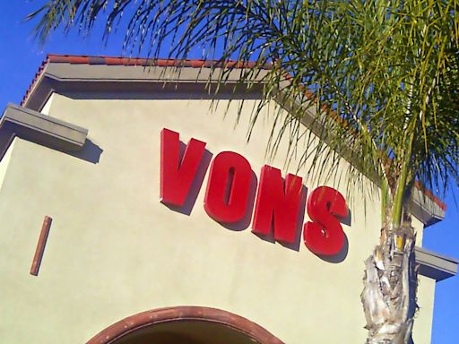 Parent Companies of Ralphs, Vons Seek Approval for Merger by Selling 166 More Stores