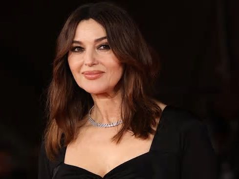 Monica Bellucci criticata per il nuovo servizio fotografico… ma è sua figlia Deva Cassel!