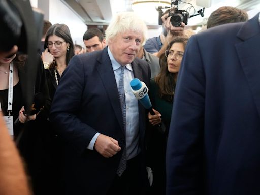 Boris Johnson pressures Starmer and Biden to let Ukraine use long-range missiles after Zelensky meeting