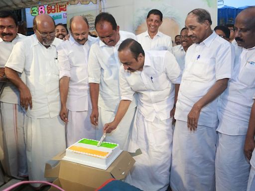 Vizhinjam project was UDF’s dream child, says Satheesan