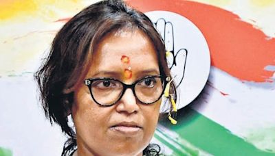 Mumbai Congress leaders want Varsha Gaikwad out as city chief