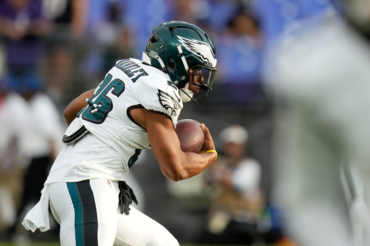 Did Eagles’ Saquon Barkley get hurt in second quarter? (UPDATE)