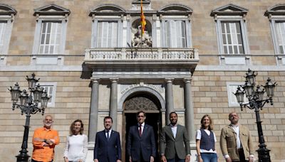 Cataluña elige su presidente en unos comicios teñidos de incertidumbre y bajo la sombra del separatismo