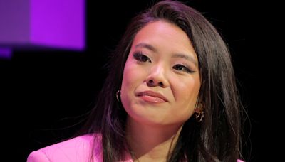 Vivian Tu wants young adults to stop making these money mistakes