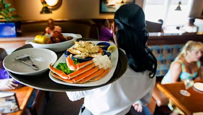 Red Lobster brought seafood to the masses. Now it’s on the verge of bankruptcy