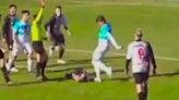Brutal agresión en el fútbol argentino: jugador lanzó patadón a la cabeza de su rival