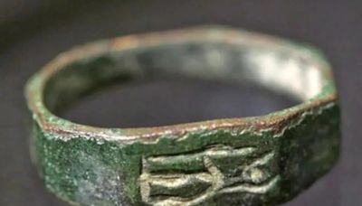 "Thought It Was A Rusty Bolt": 13-Year-Old Stumbles Upon Roman-Era Ring
