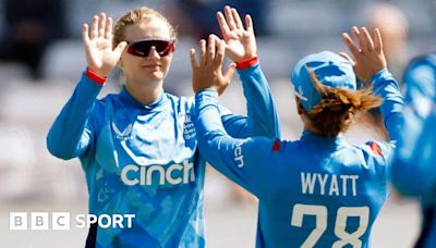 England v New Zealand: Tammy Beaumont & Maia Bouchier lead hosts to dominant win in first ODI