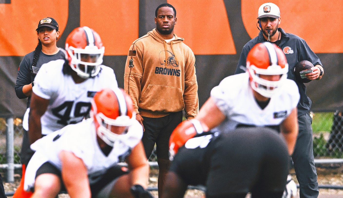 Browns running back Nick Chubb in rehab for knee injury, hopes to play in 2024