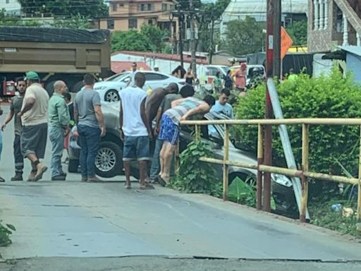 Sicarios asesinan a taxista informal en Limón