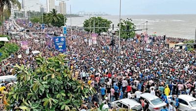 Marine Drive mayhem: Cops break gates amid victory parade chaos