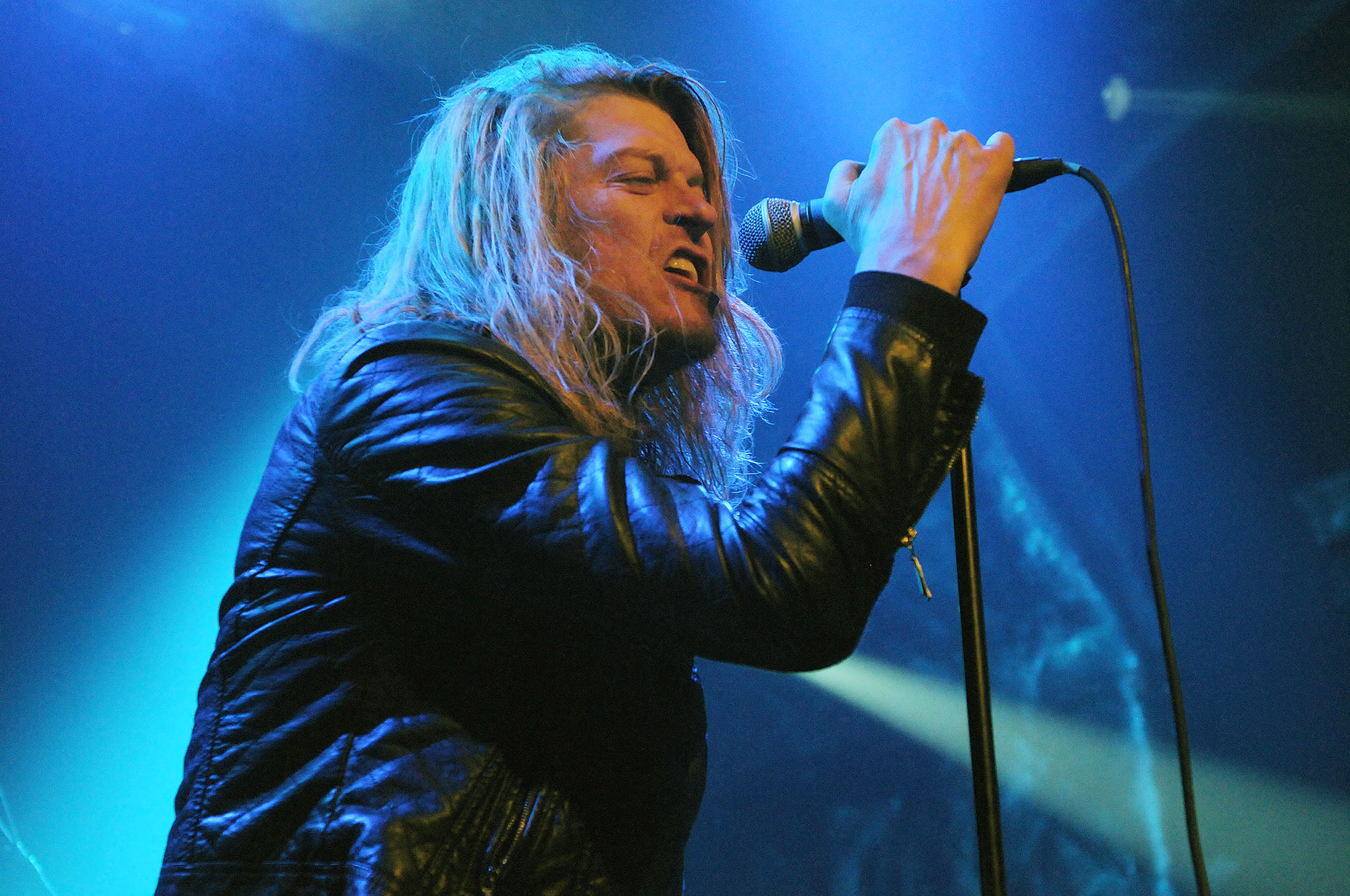 Puddle of Mudd Frontman Pepper-Sprayed, Arrested by Burbank Police Following Standoff