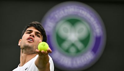 Wimbledon: Alcaraz monte en puissance, Medvedev et Sinner chahutés