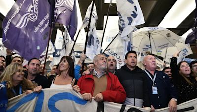 Salvaje amenaza de gremios aeronáuticos: aseguran que “escracharán” a los senadores que voten la Ley y viajen en Aerolíneas