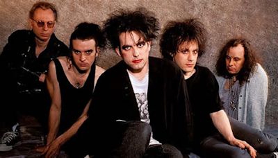 The Cure: Hace 35 años publicó su single "Fascination Street"