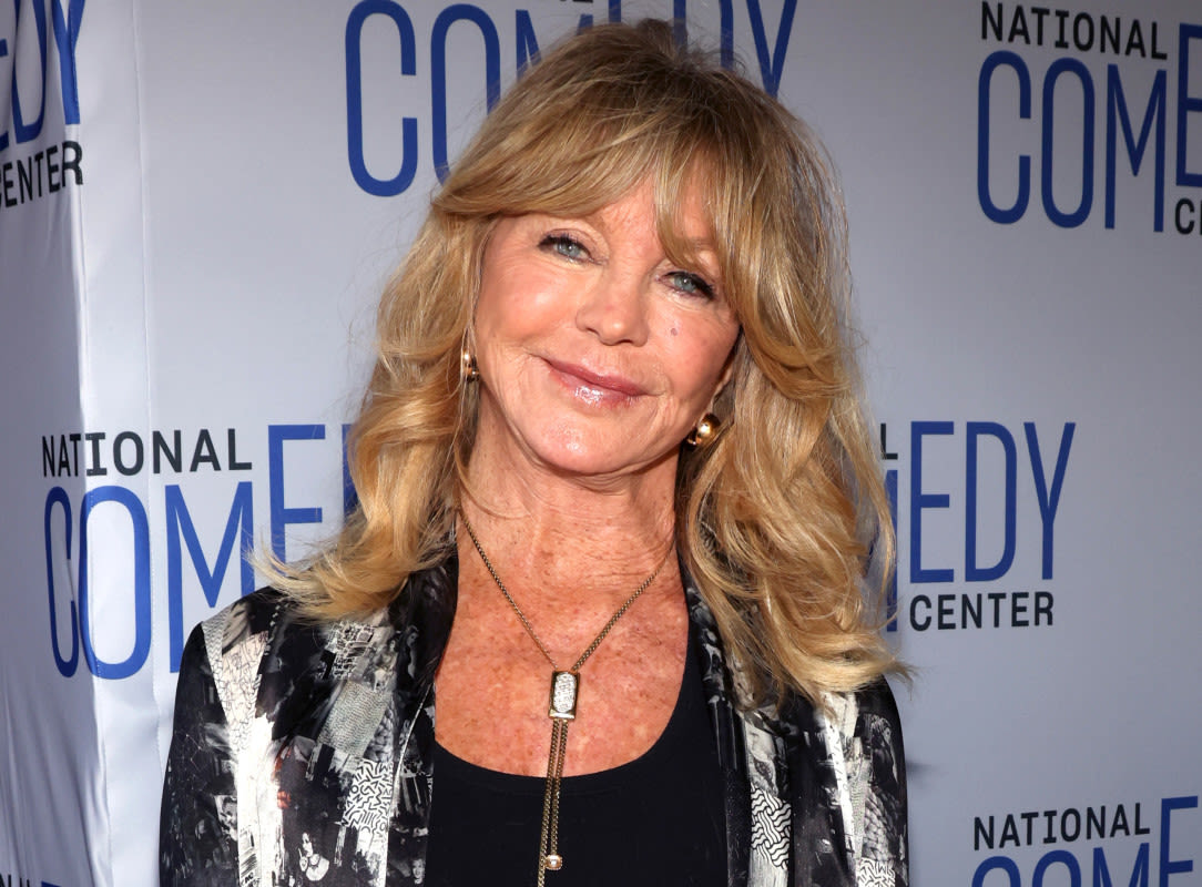 Goldie Hawn Twins With 10-Year-Old Granddaughter in ‘Priceless’ Vacation Photo