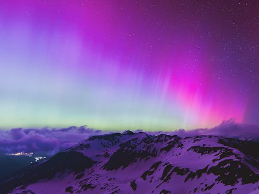 Northern lights set the sky aglow amid powerful geomagnetic storm