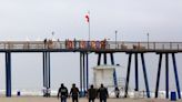 Las autoridades de Baja California encuentran tres cadáveres en la zona donde desaparecieron tres surfistas extranjeros