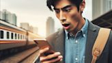 中國高鐵APP連接Wi-Fi竟彈出「XX的」訊息，官方道歉：員工操作錯誤