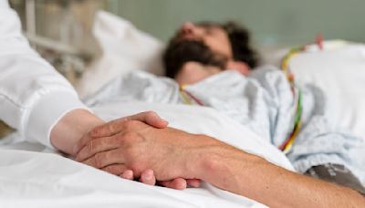 Wife turns off husband's life support because he had a mistress