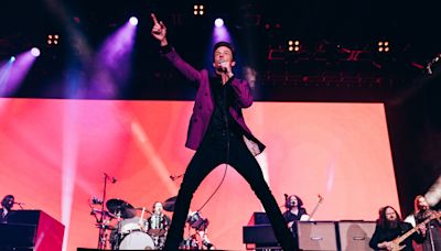 The Killers cover an '80s hit at San Francisco music fest